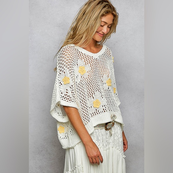 POL “ Daisy Dreams “ Crochet Sweater Top | Buttercup - Picture 3 of 9